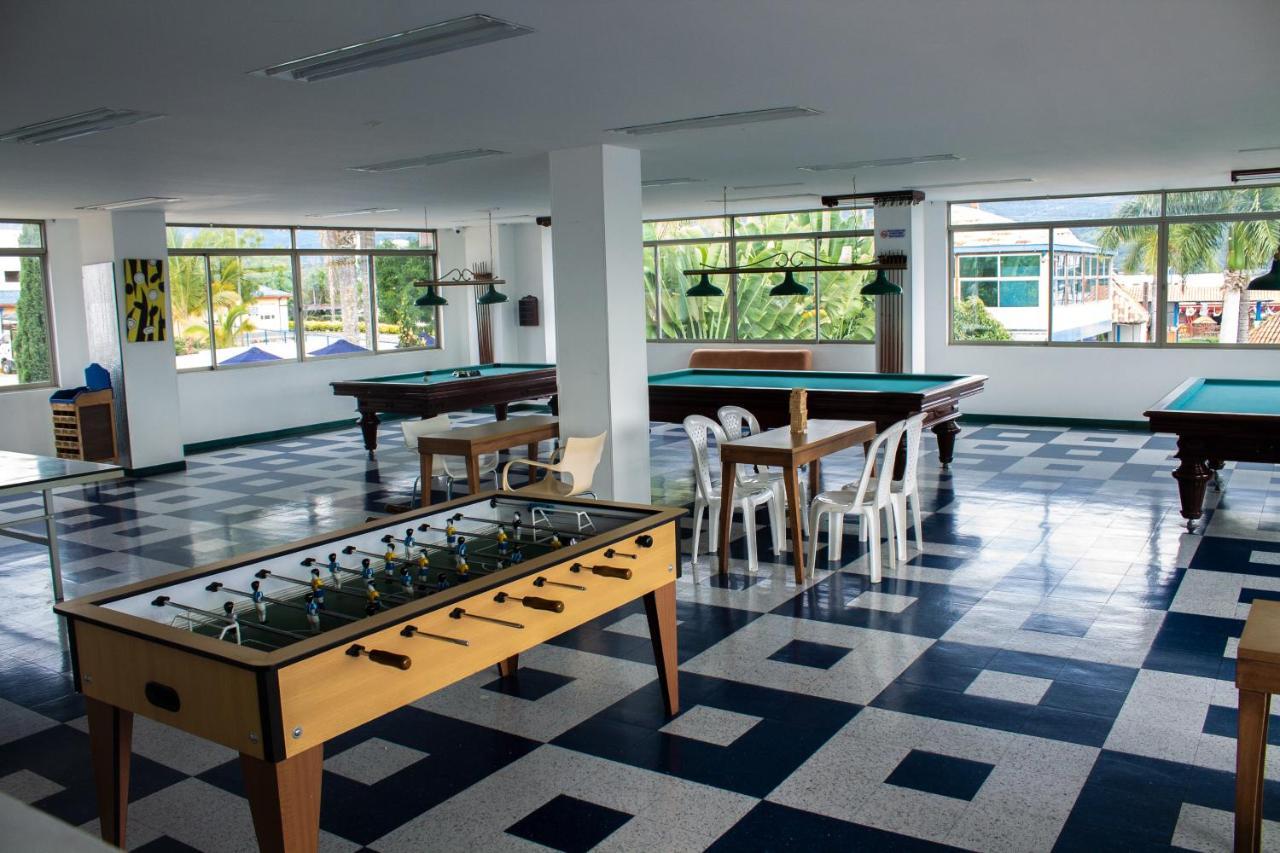 Hotel Chinauta Real エクステリア 写真