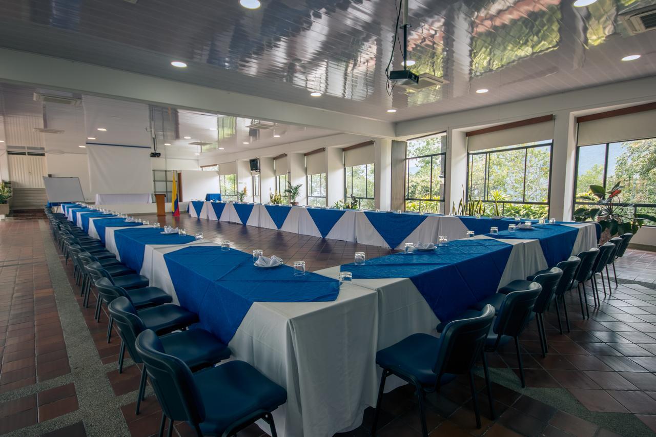 Hotel Chinauta Real エクステリア 写真
